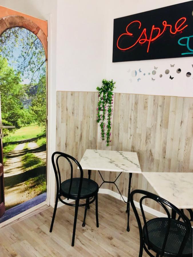 Couette-café Old 2*